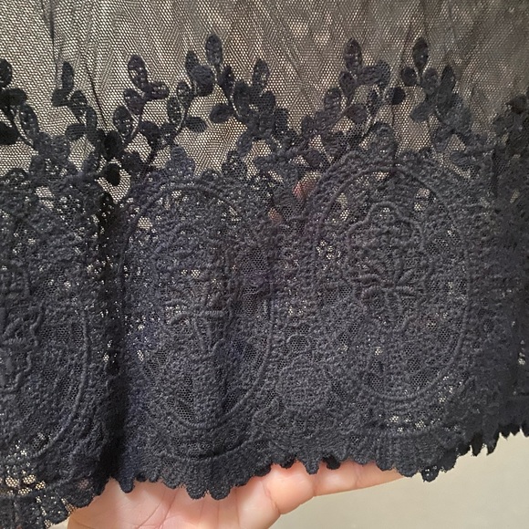 Blouse - Picture 3 of 6